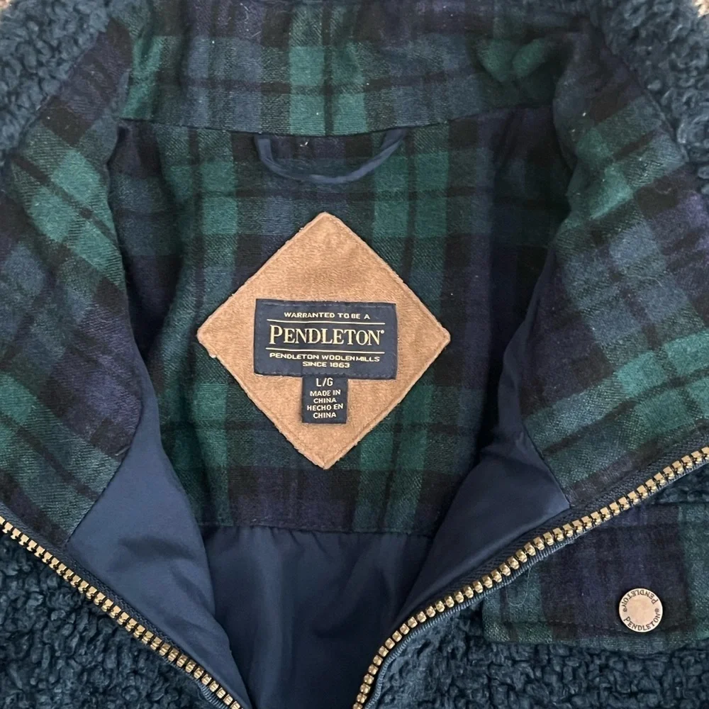 Pendleton zip up - Picture 7 of 13